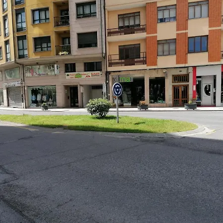 Konukevi Cuatro Caminos
