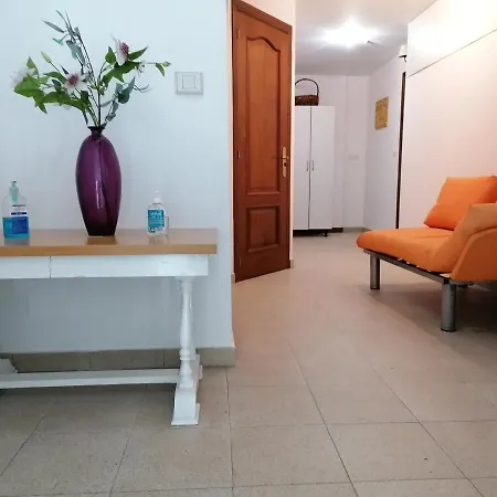 Cuatro Caminos Konukevi