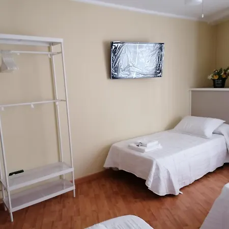 Cuatro Caminos Guest house *